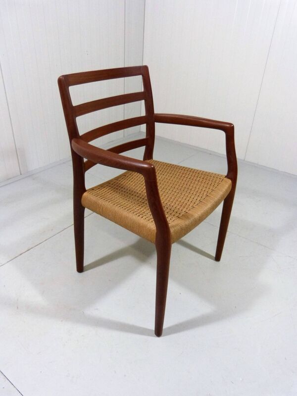 Chaise de bureau en teck modèle 68 de Niels Otto Møller pour J.L. Moller, Danemark
