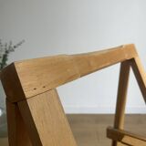 FOLDING CHAIR