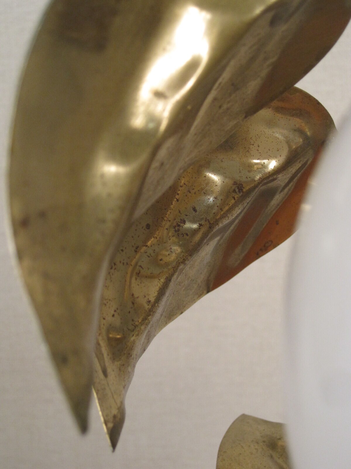 Vintage table lamp sixties Flower and Foliage in gilded metal & Globe opaline