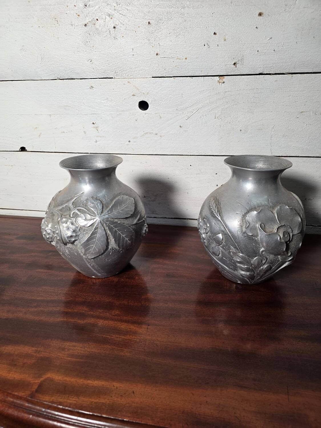 Pair of Art Deco vases in aluminium Signed