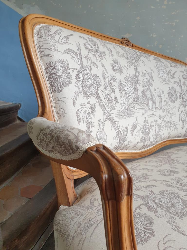 Louis XV style convertible sofa toile de Jouy Chinoiseries
