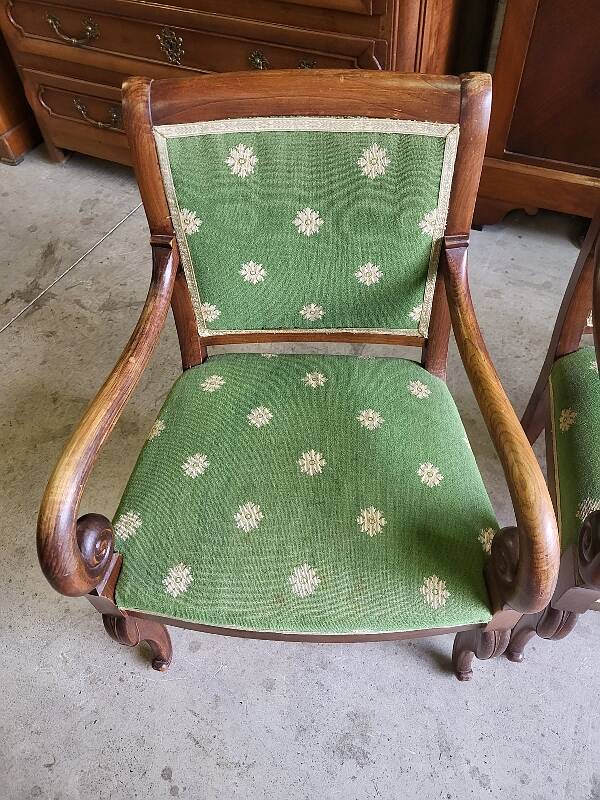 Serie de 4 fauteuils de style empire a crosse