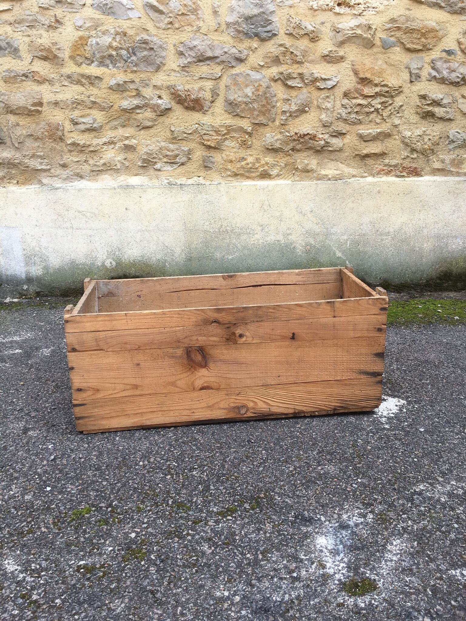 Wooden crate