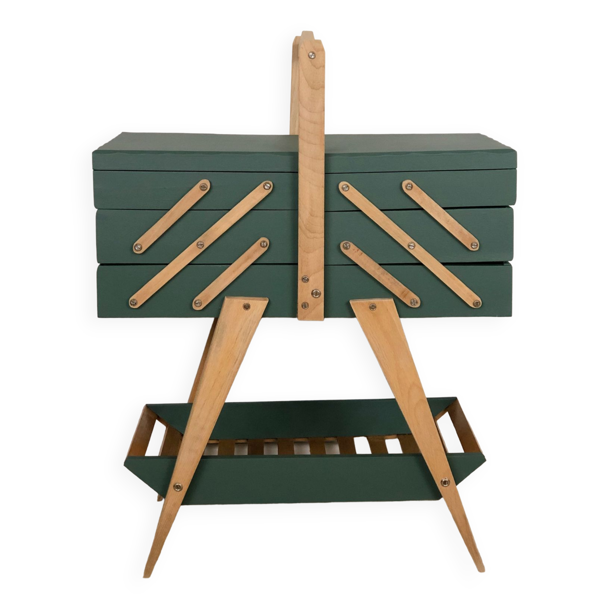 Vintage worker with compass feet revisited