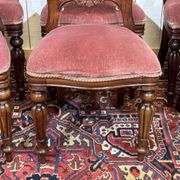 Suite de 8 chaises anglaises en acajou de style Victorien