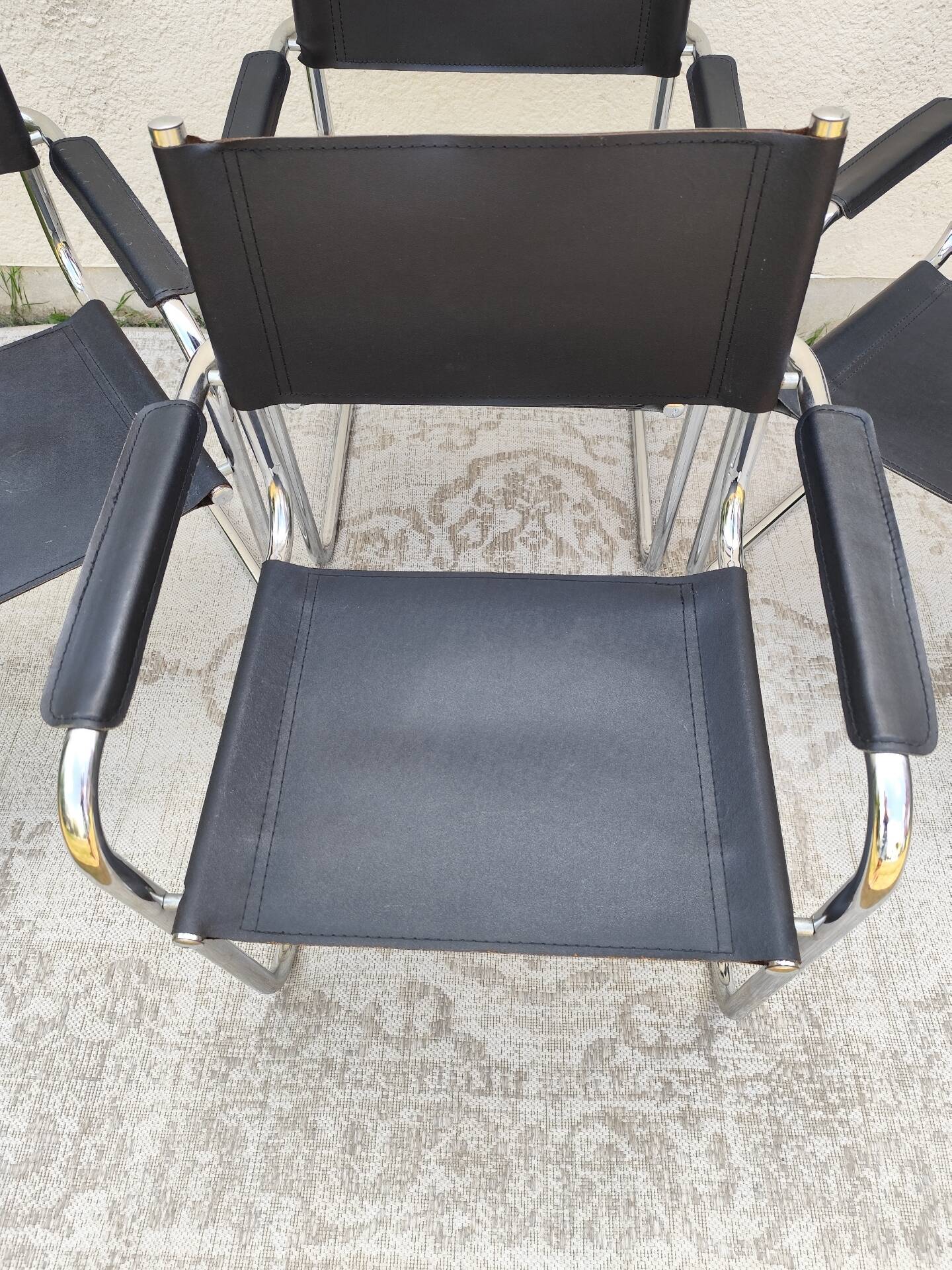 Set of 4 chrome tubular chairs