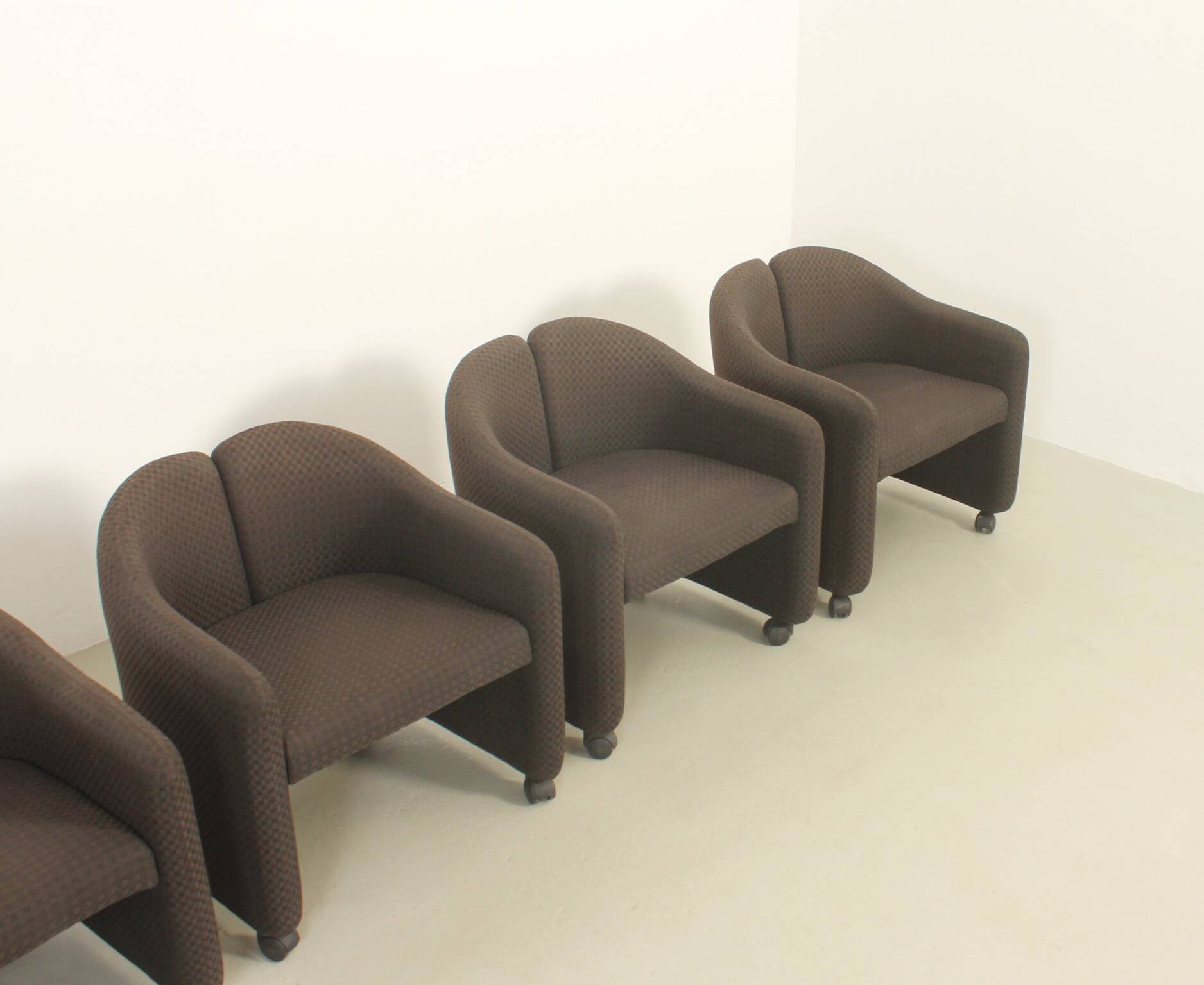 Set of four PS142 armchairs by Eugenio Gerli for Tecno, Italy, 1966.