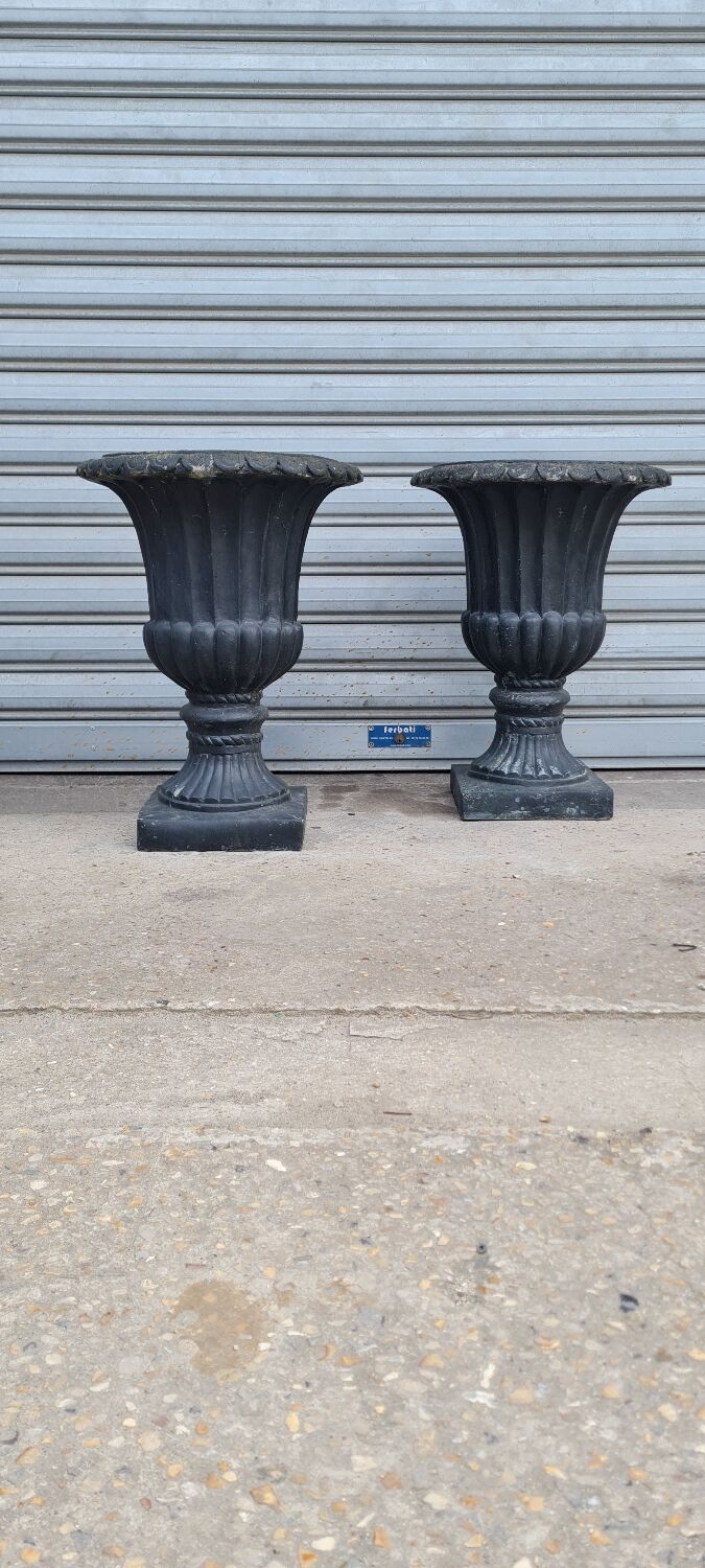 Pair of Medici stone planters circa 1920