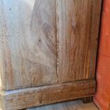 Saint Hubert oak cabinet with sculptures completely renovated