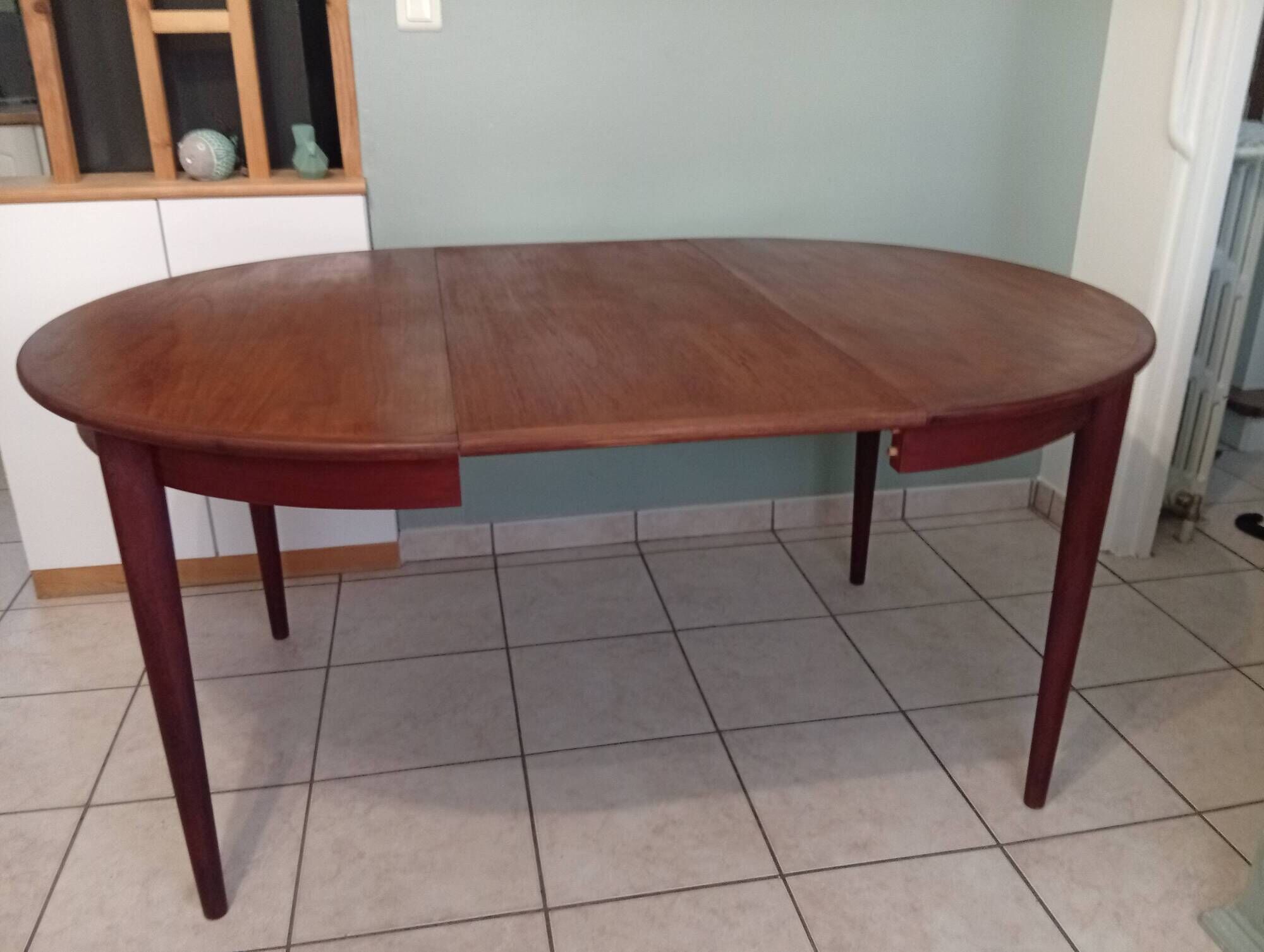 Round teak table by Johannes Andersen for Mobler Samcom Scandinavian.