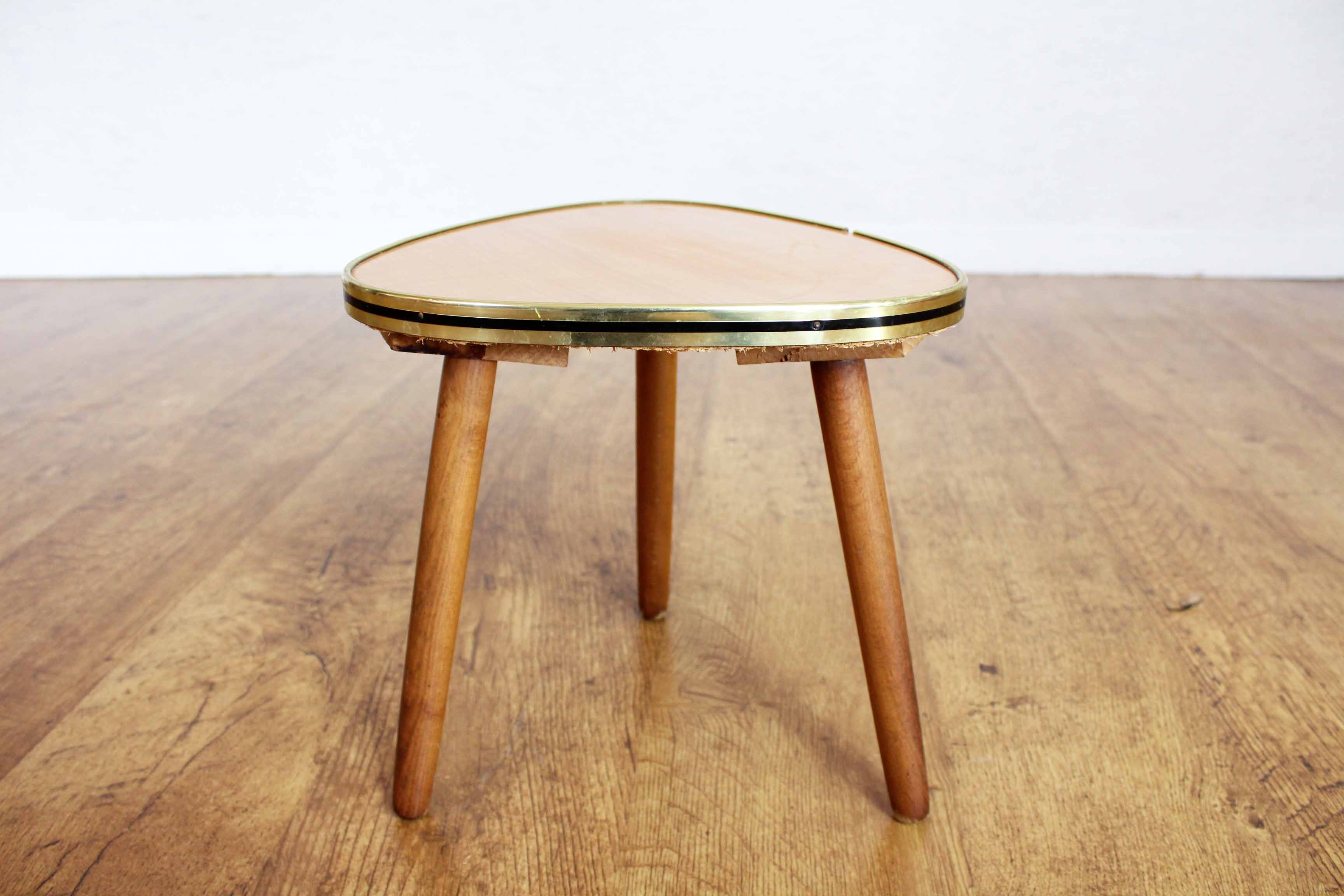 Tripod pedestal, plant holder