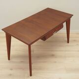 Oak desk, Italian design, 1970s, production: Italy
