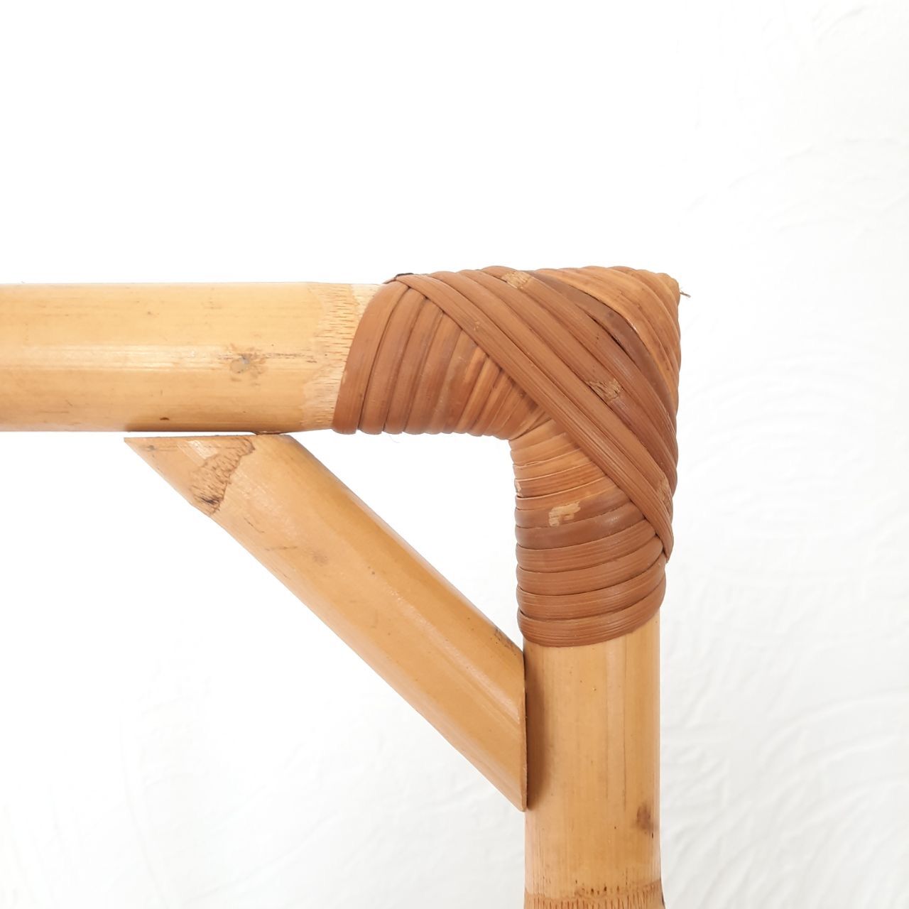 Deux porte-manteaux en bambou vintage