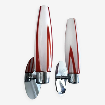 Pair of chrome wall lights in marbled opaline