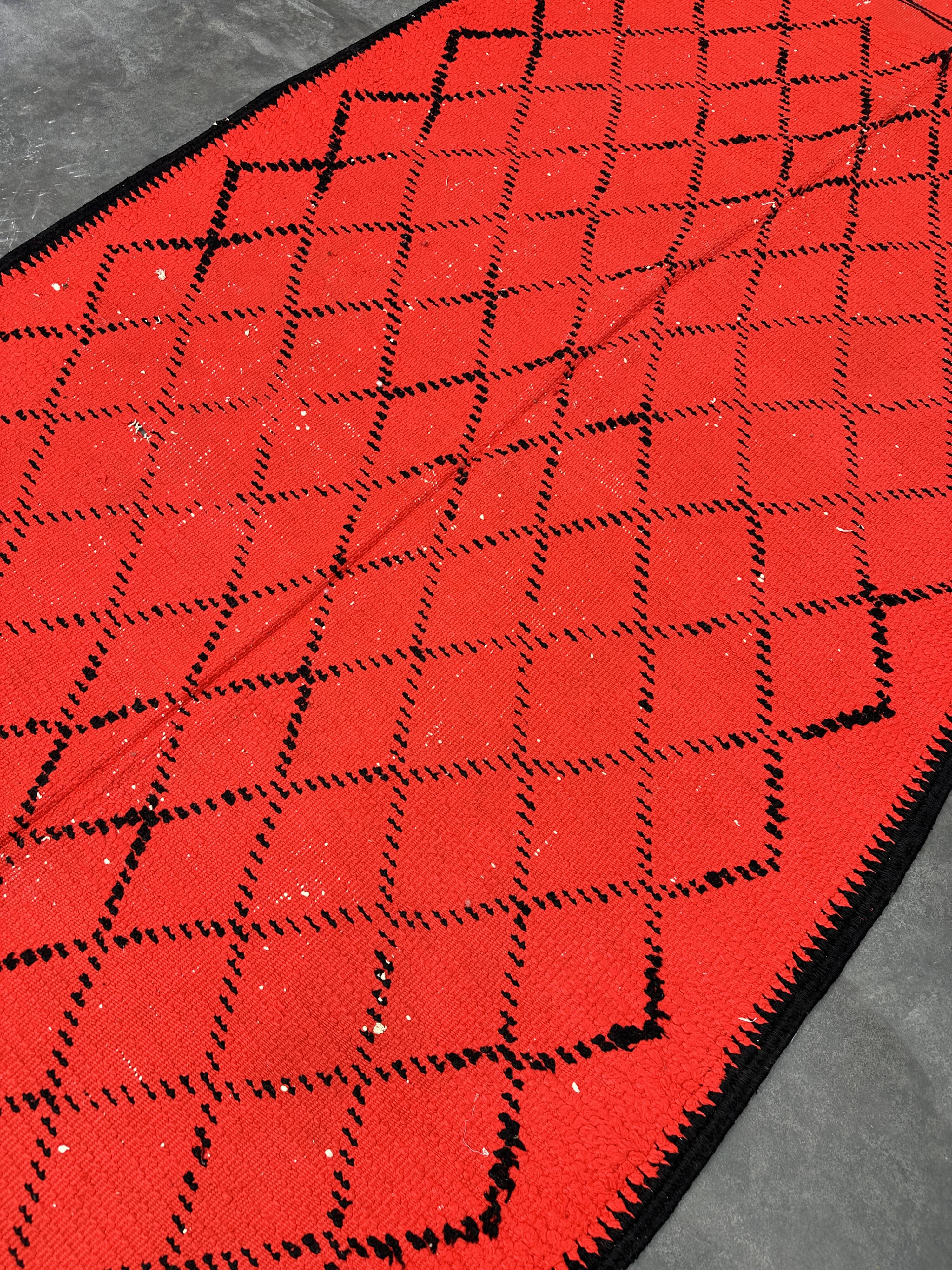 Moroccan carpet boujad red - 152 x 355 cm