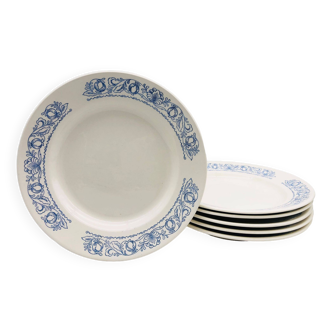 6 assiettes plates Soviétiques.