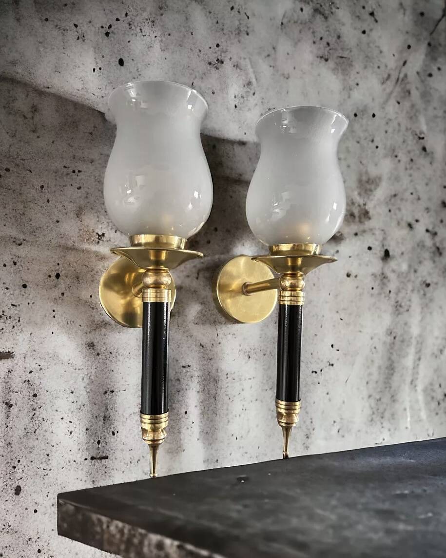 Pair of wall sconces