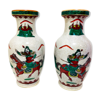 Pair of chinese vases