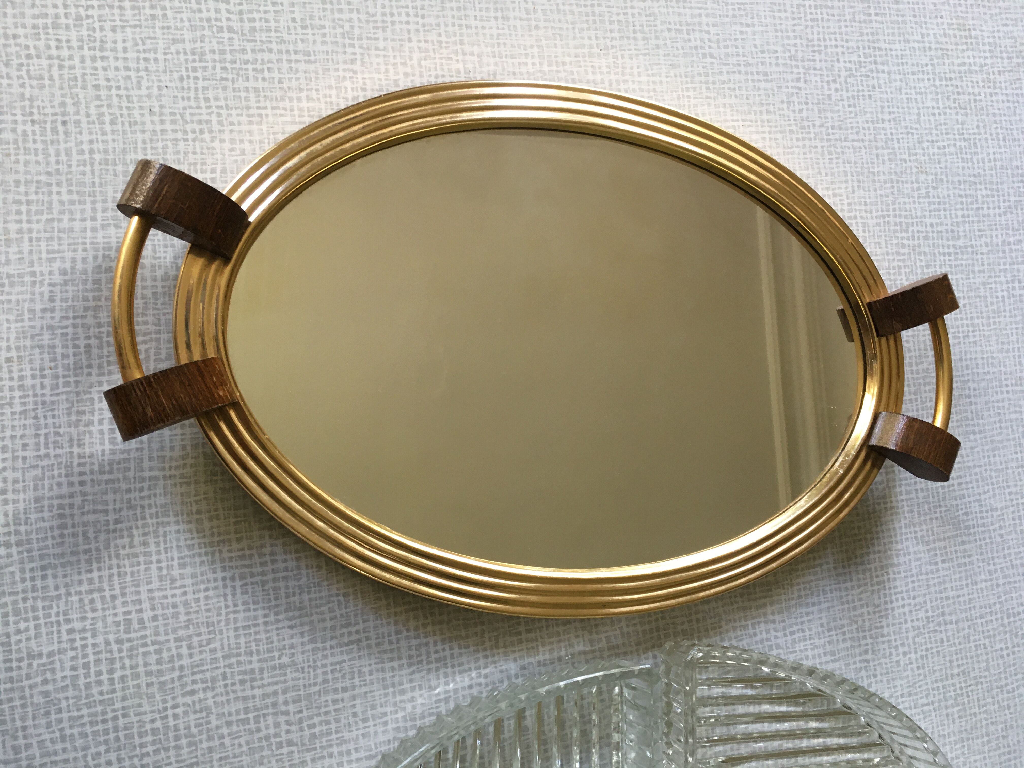 Servant tray, art deco center