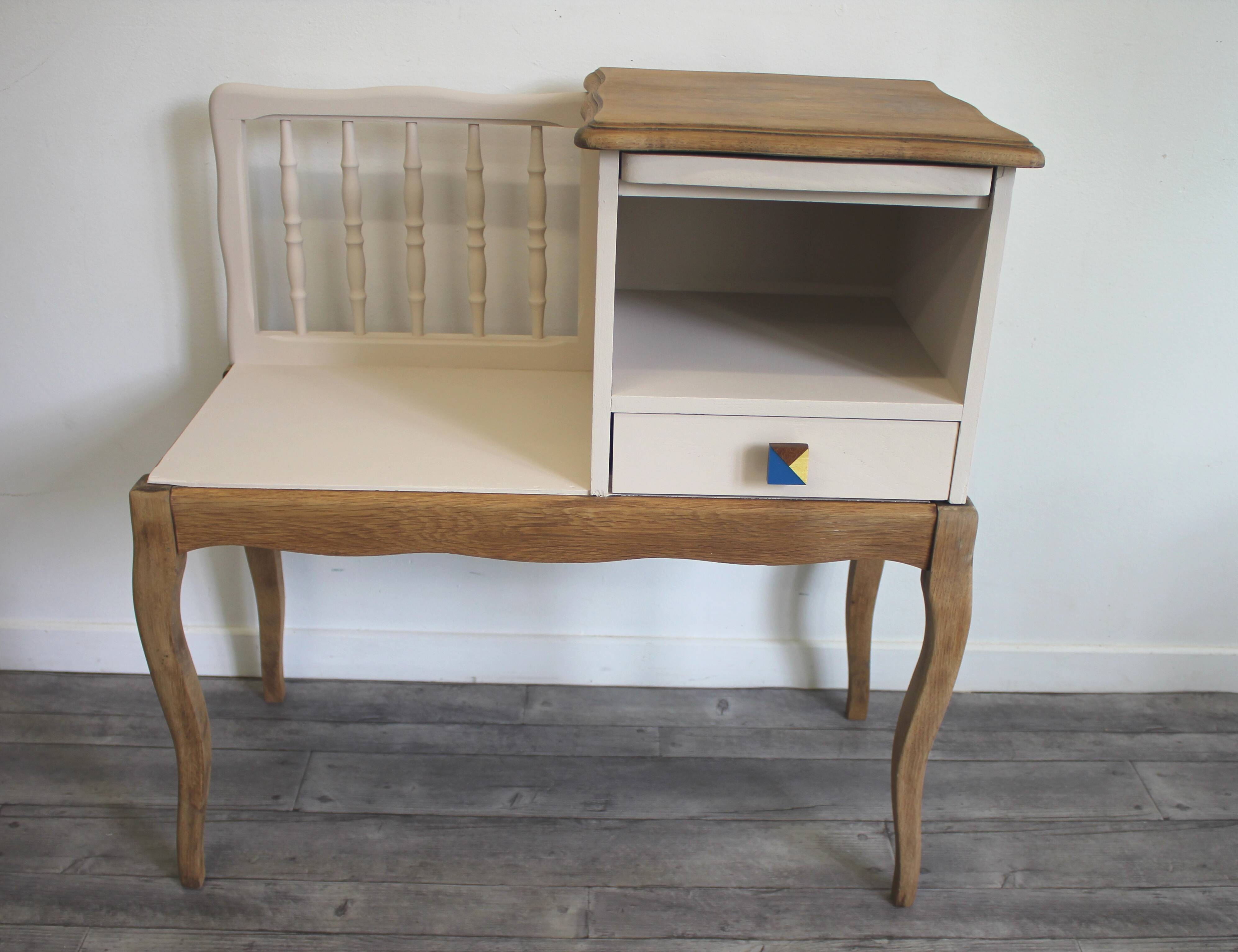 Redesigned beige and wood telephone bench