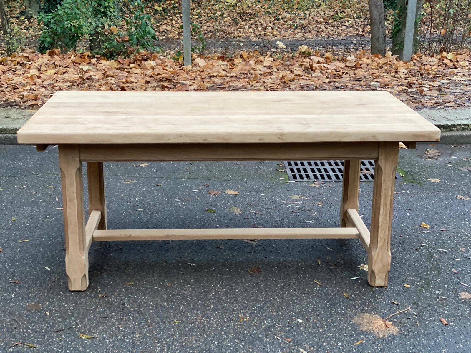 Extendable farmhouse dining table restored in solid oak, 19th century, 180-280cm