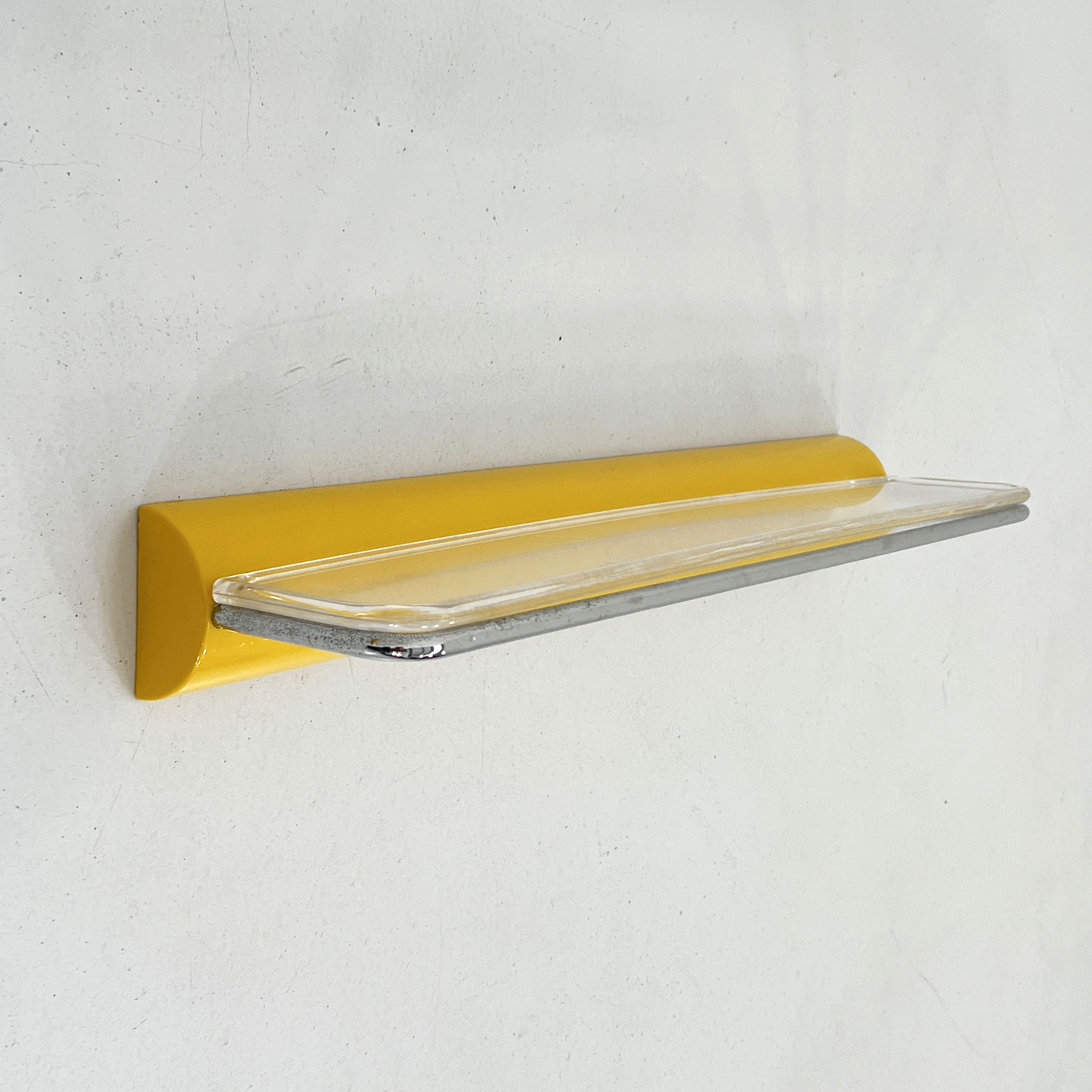Pair of yellow wall shelves by Gedy, 1970s