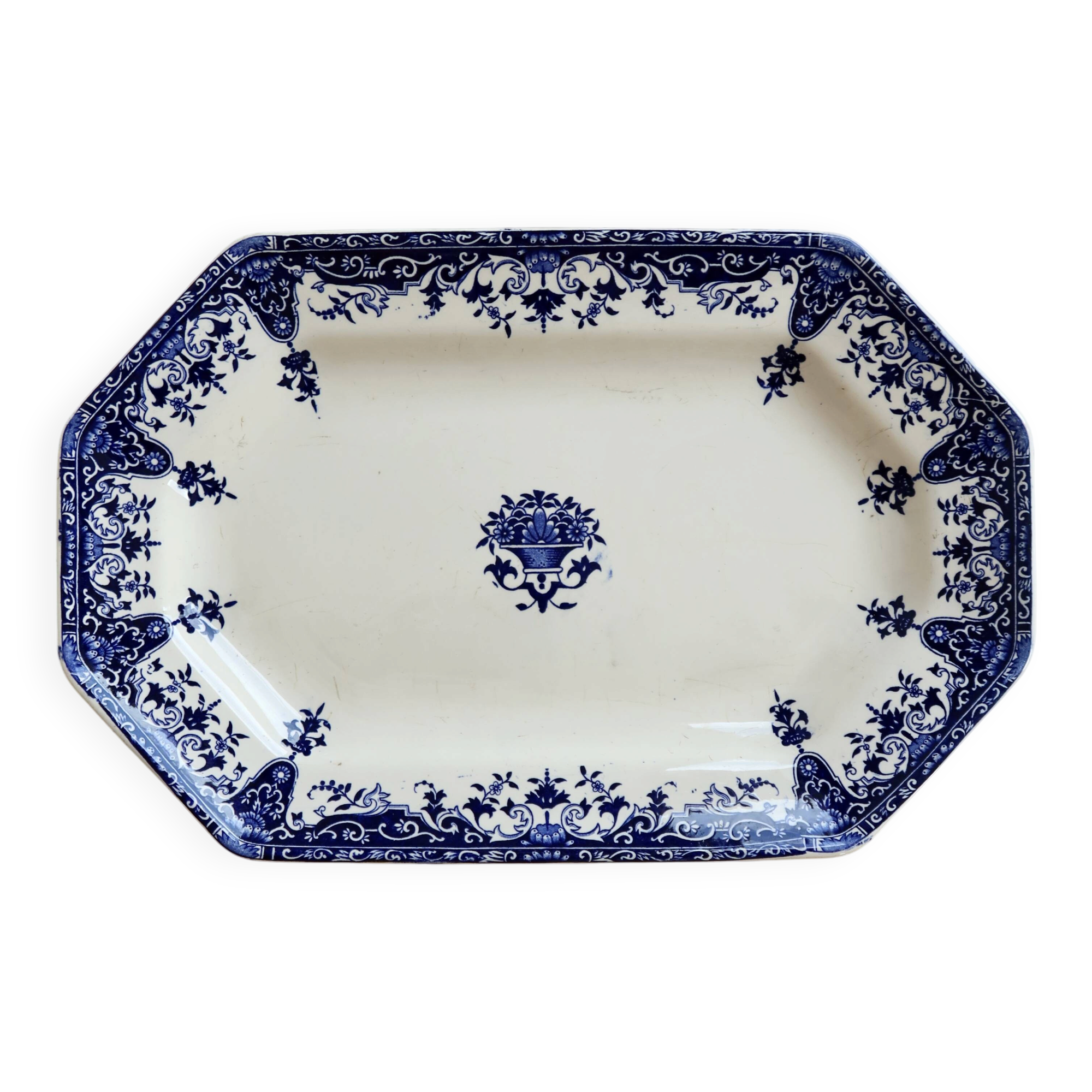 Plat de service ovale terre de fer Longchamp Rouen XIXe