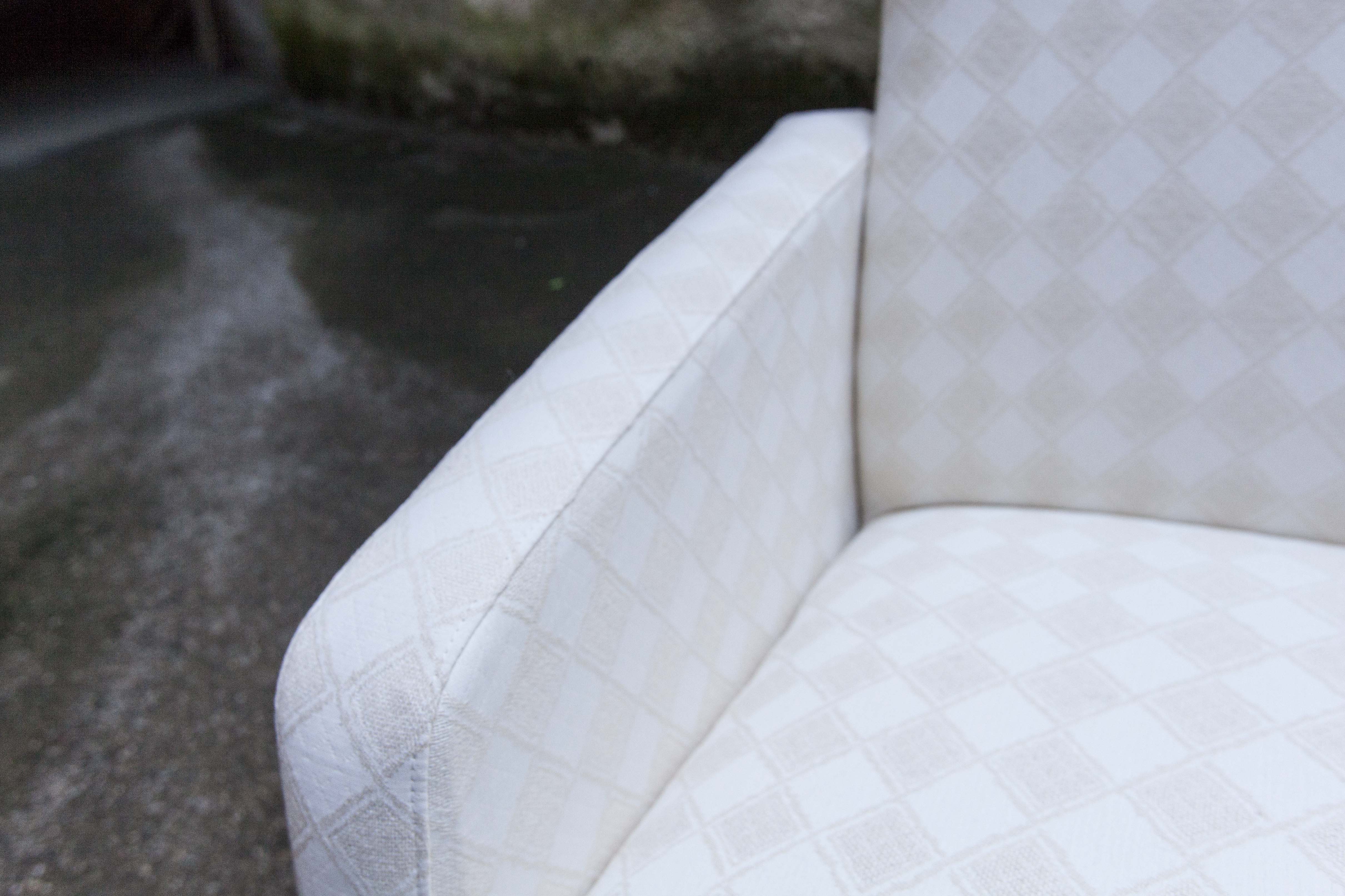 Pair of chairs 60s feet restored compass