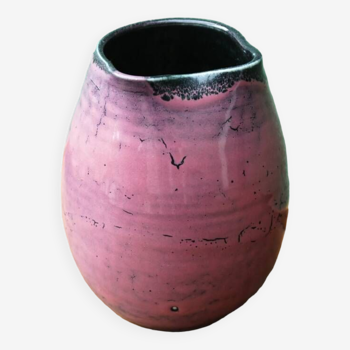 Pink vase in glazed stoneware, signed