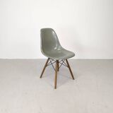 Chaise d'appoint Eames Herman Miller DSW en vert écume de mer