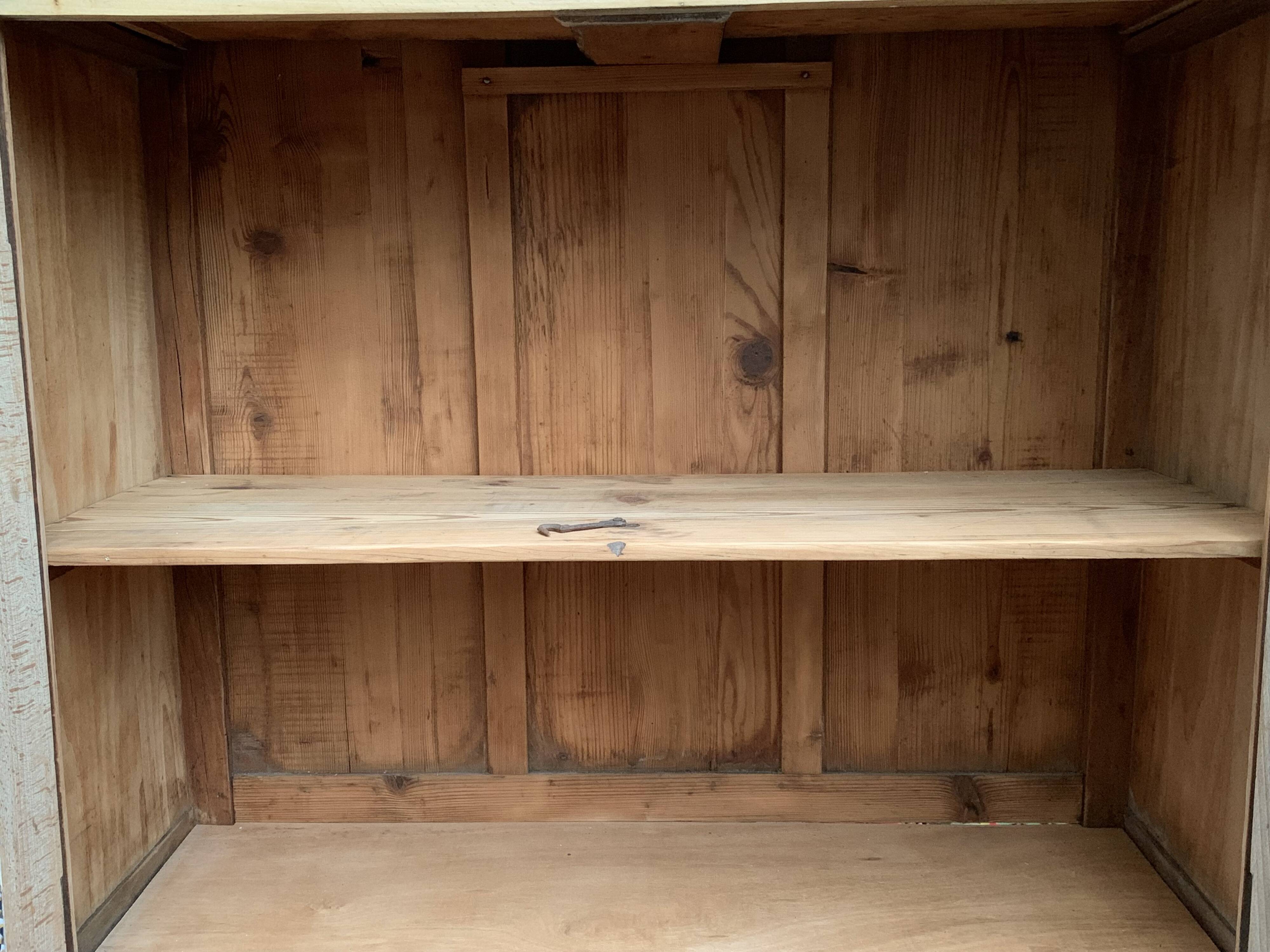 Buffet parisien ancien bois brut