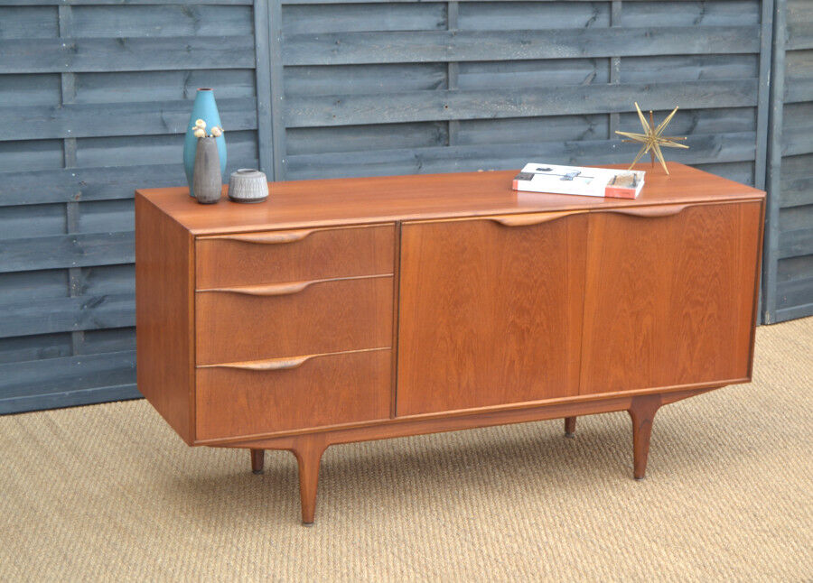 Enfilade en teck par McIntosh 151 cm