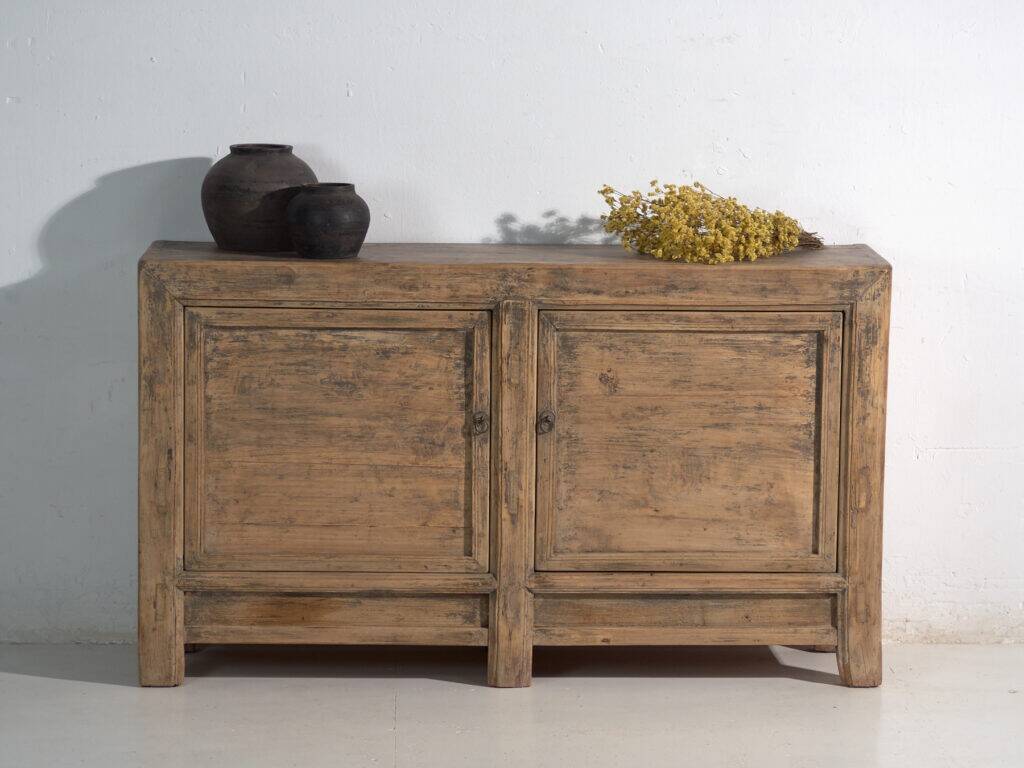 Buffet bas ancien à deux portes – Chine, vers 1930