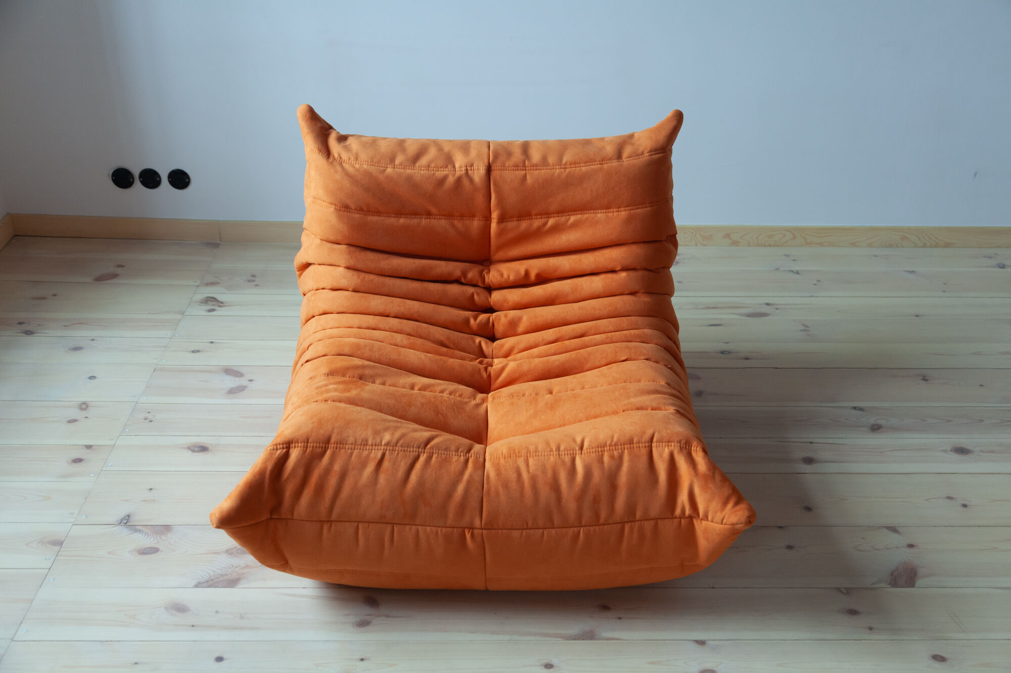 Togo orange microfibre armchair model designed by Michel Ducaroy 1973