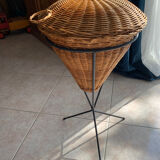 Tripod rattan worker
