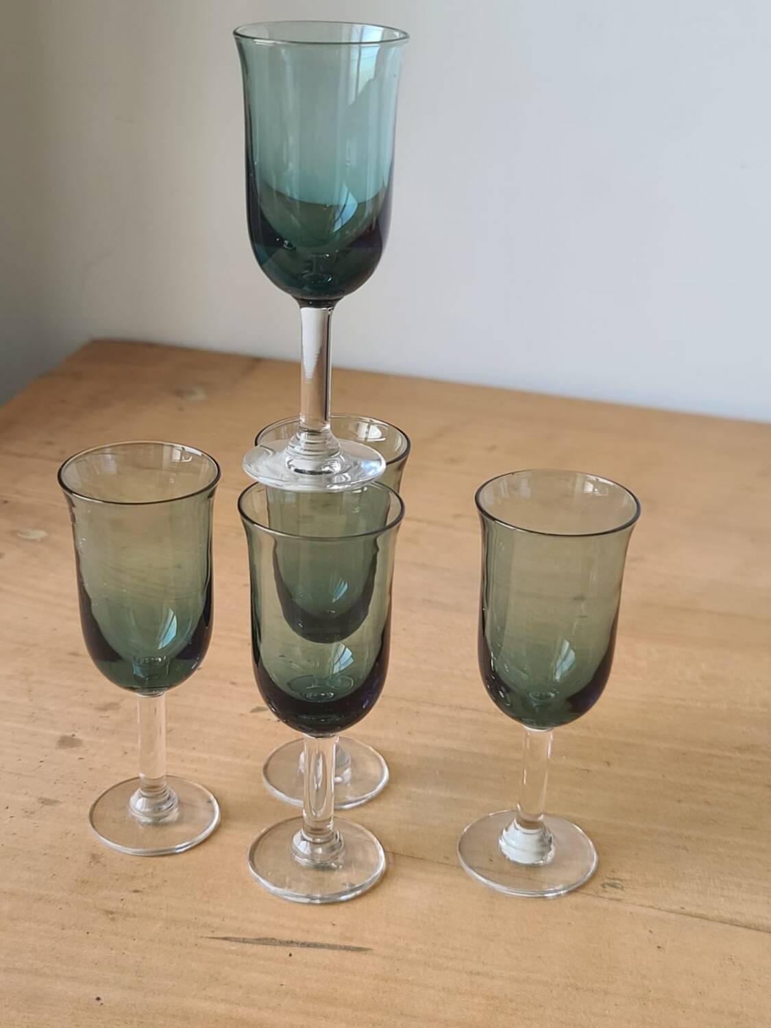 Lot de 5 verres à liqueurs