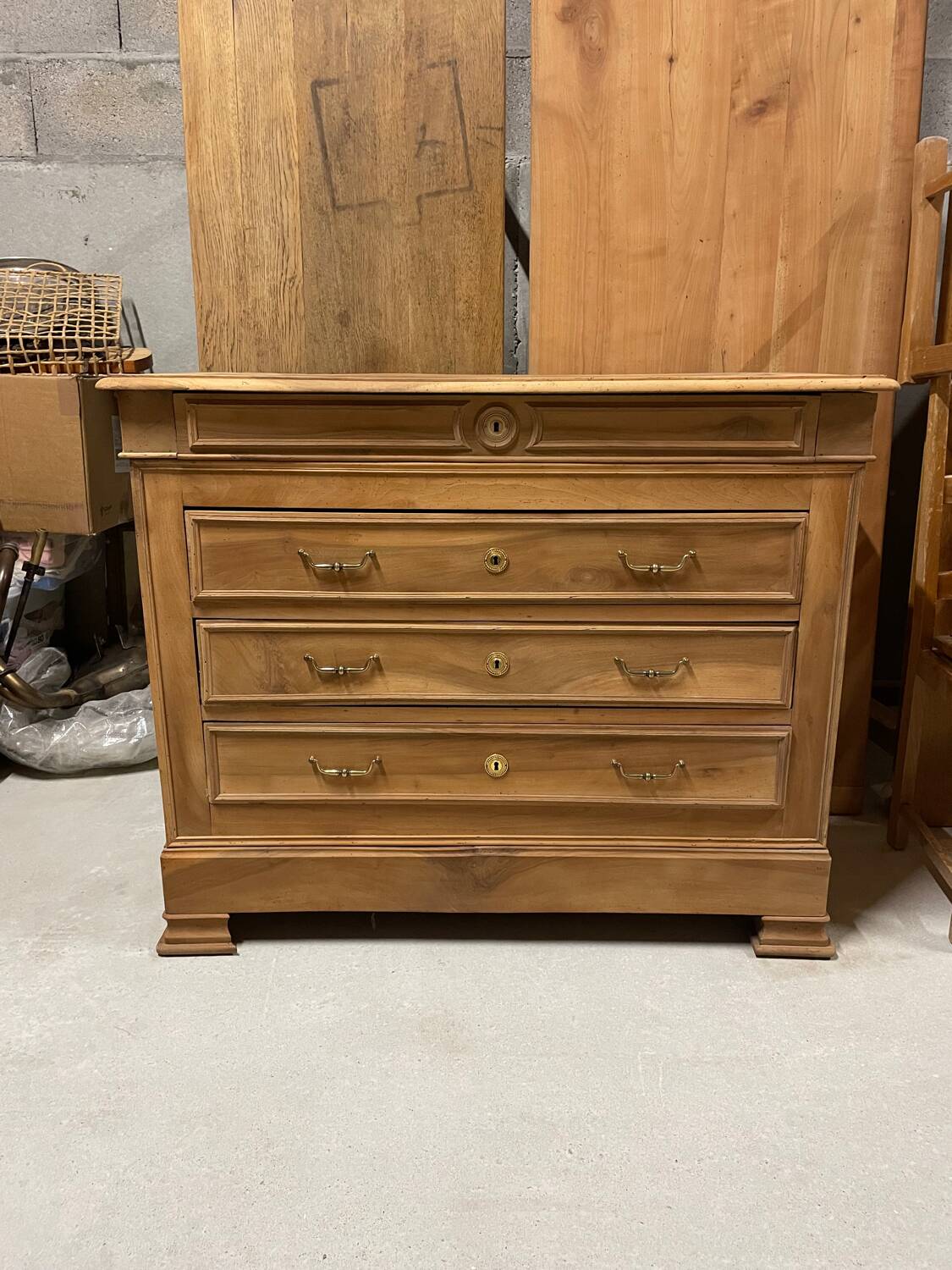 Solid wood airbrushed chest of drawers
