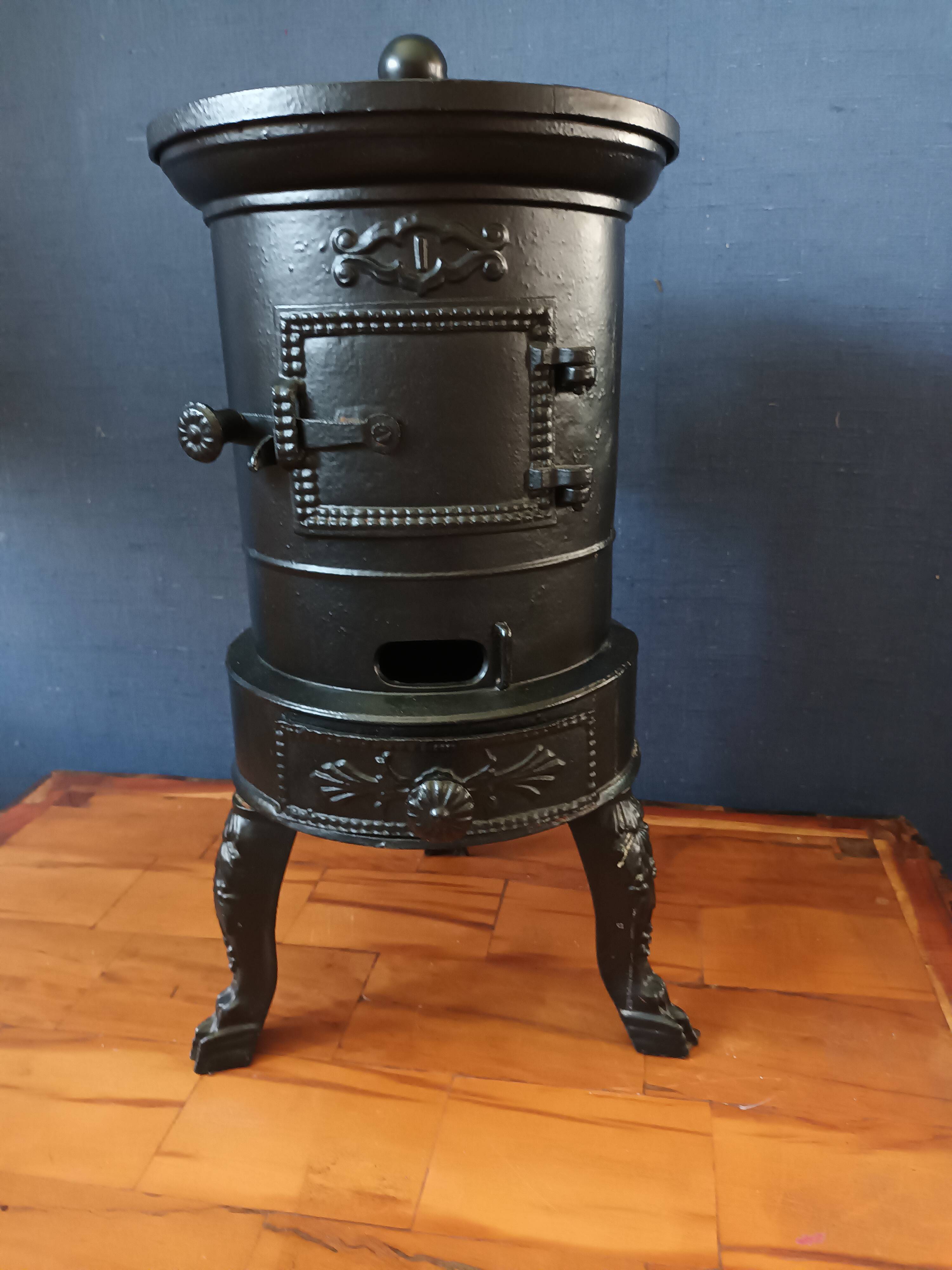 Cast iron stove