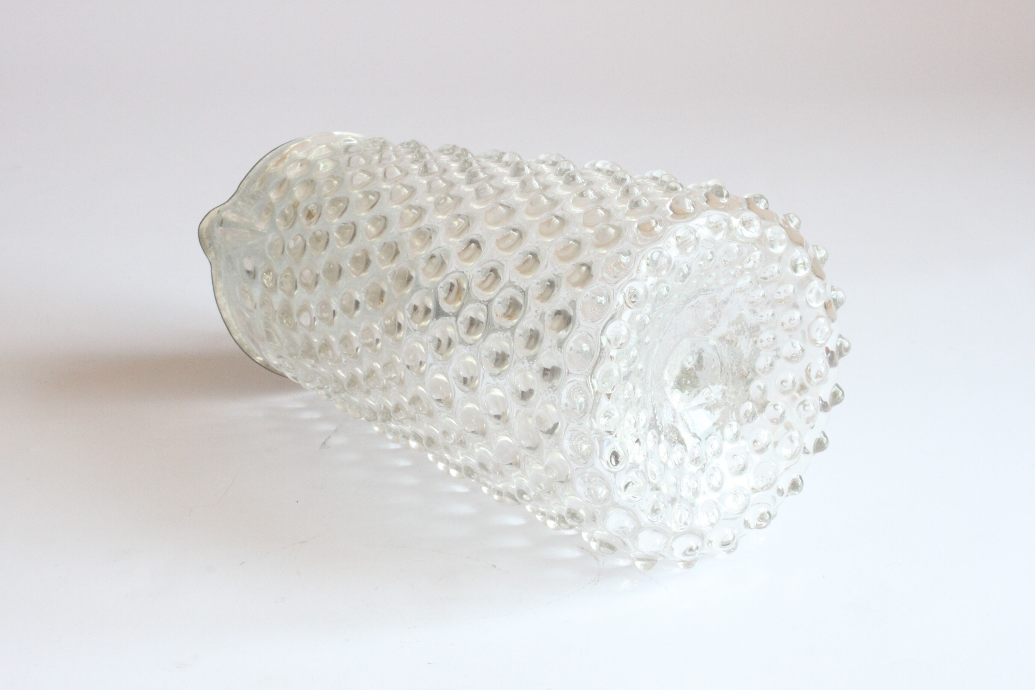 Verre de Liège, pichet en verre hobnail, Belgique du 19ème siècle.