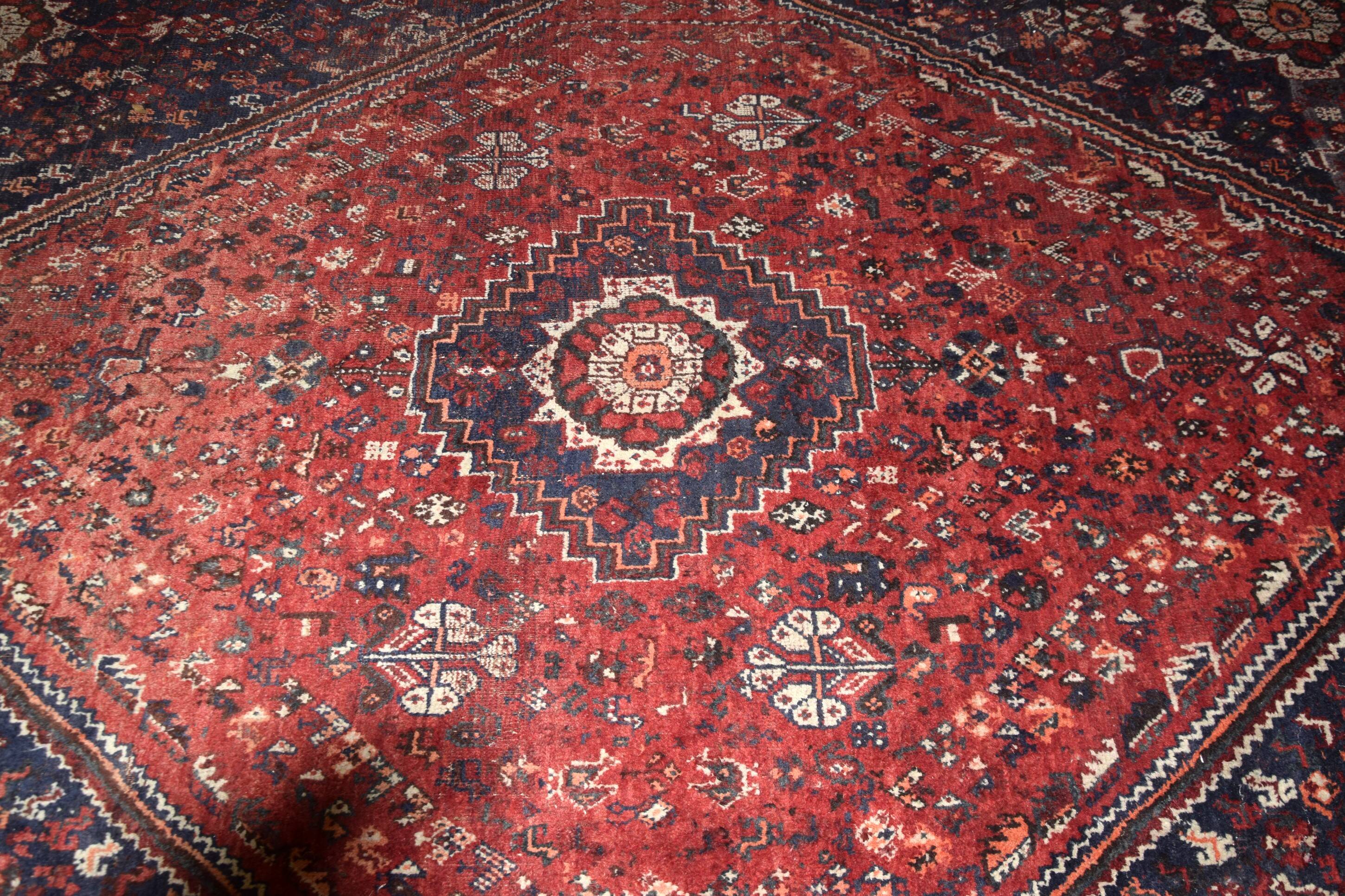 Oriental carpet Iran Shiraz, Gashghaï: 230 x 310 cm