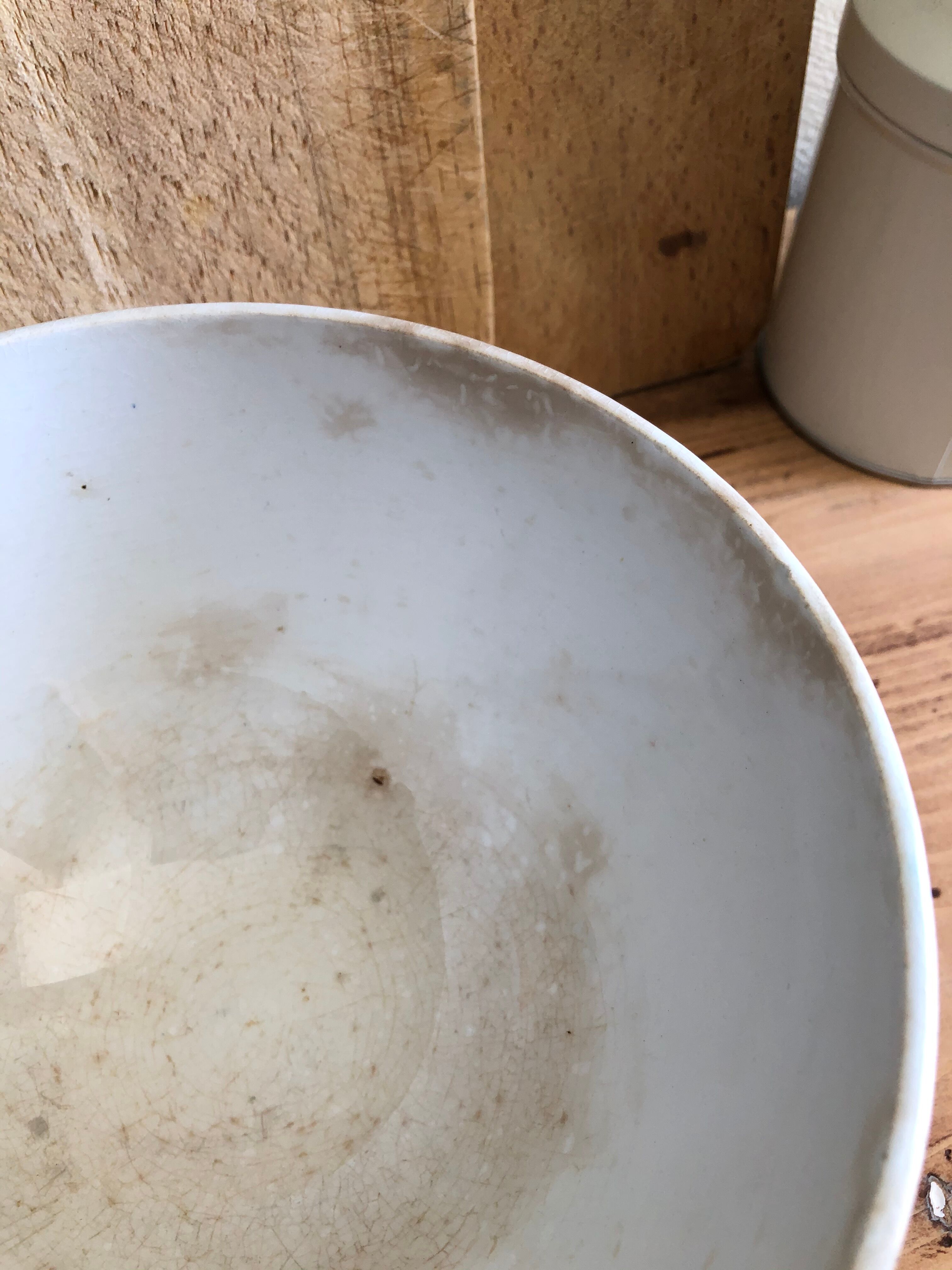 Ancient flower pattern bowl