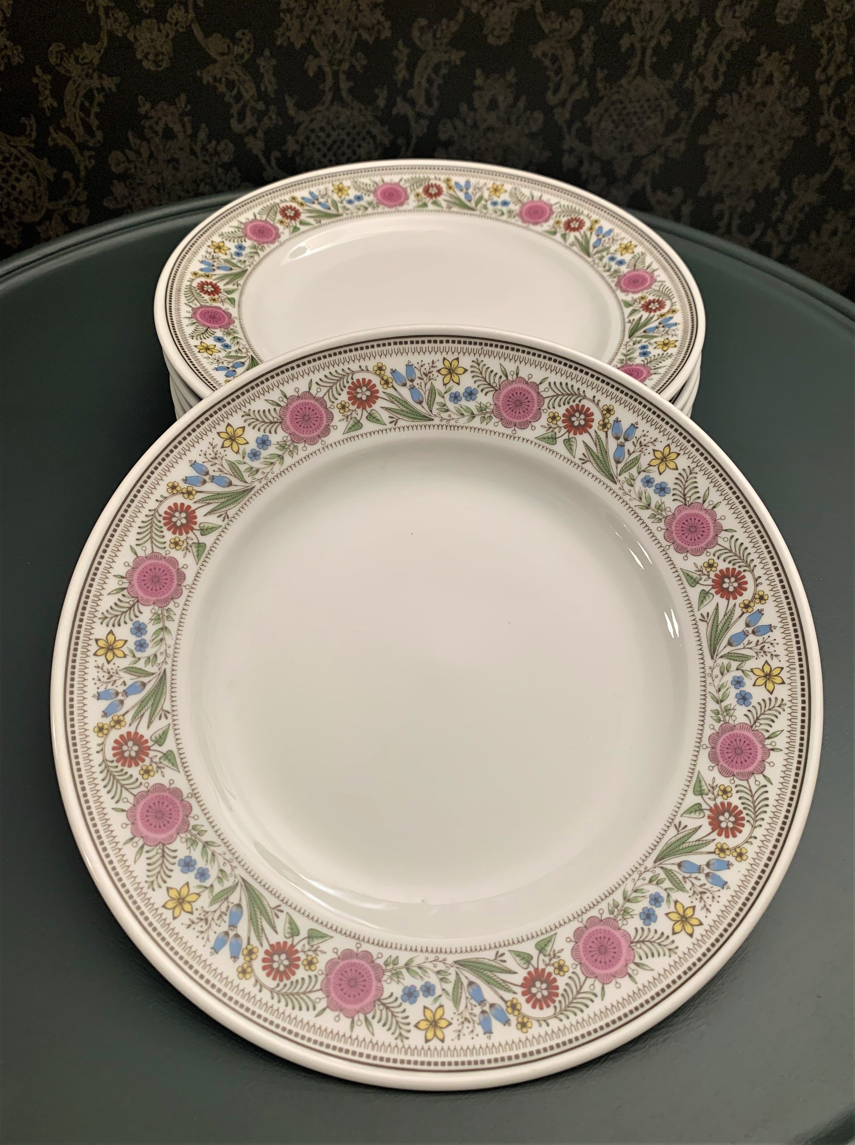 Assiettes plates porcelaine