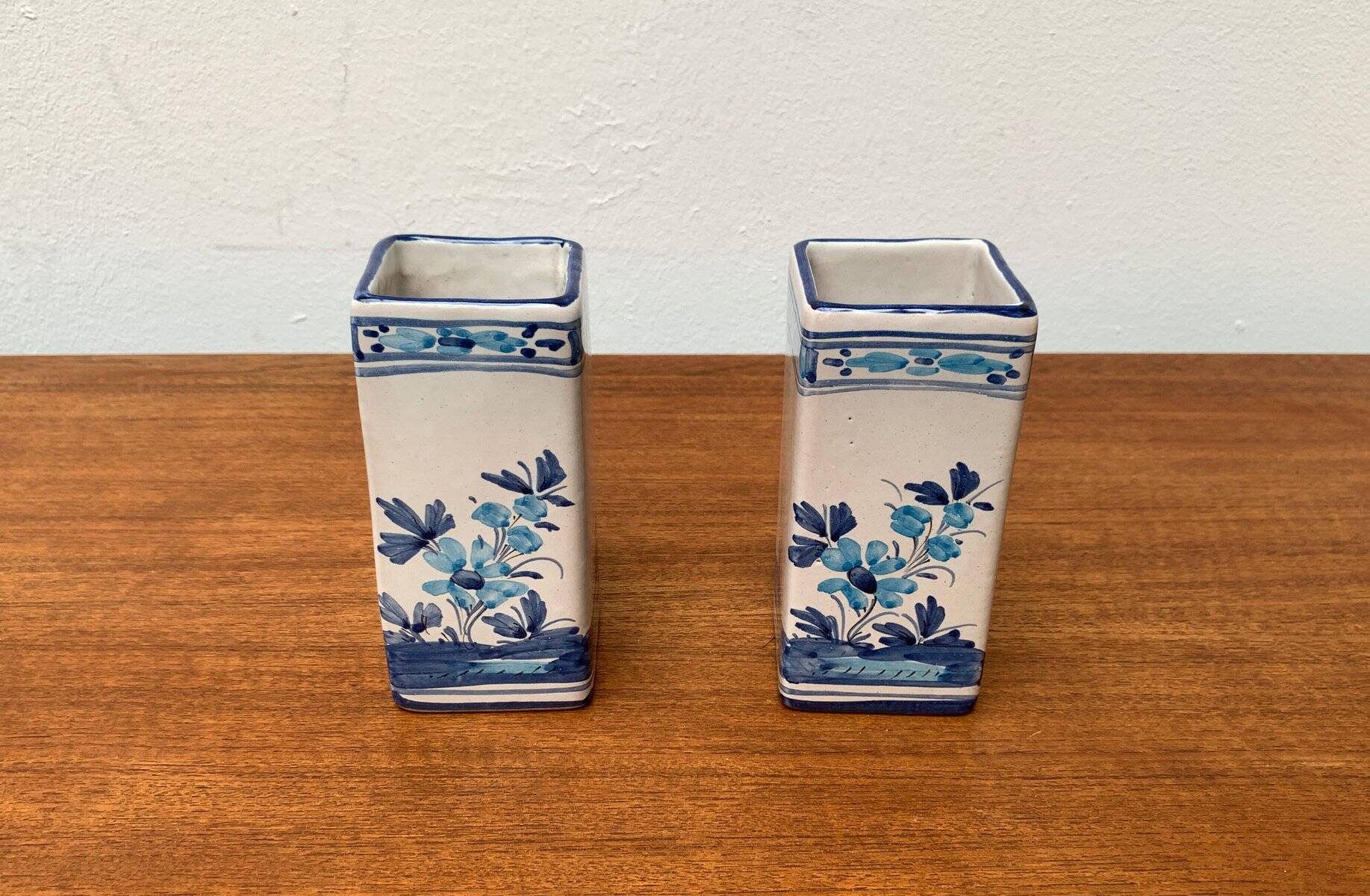 Vintage Italian Handpainted Vase from Larucci Italy, 1970s, Set of 2