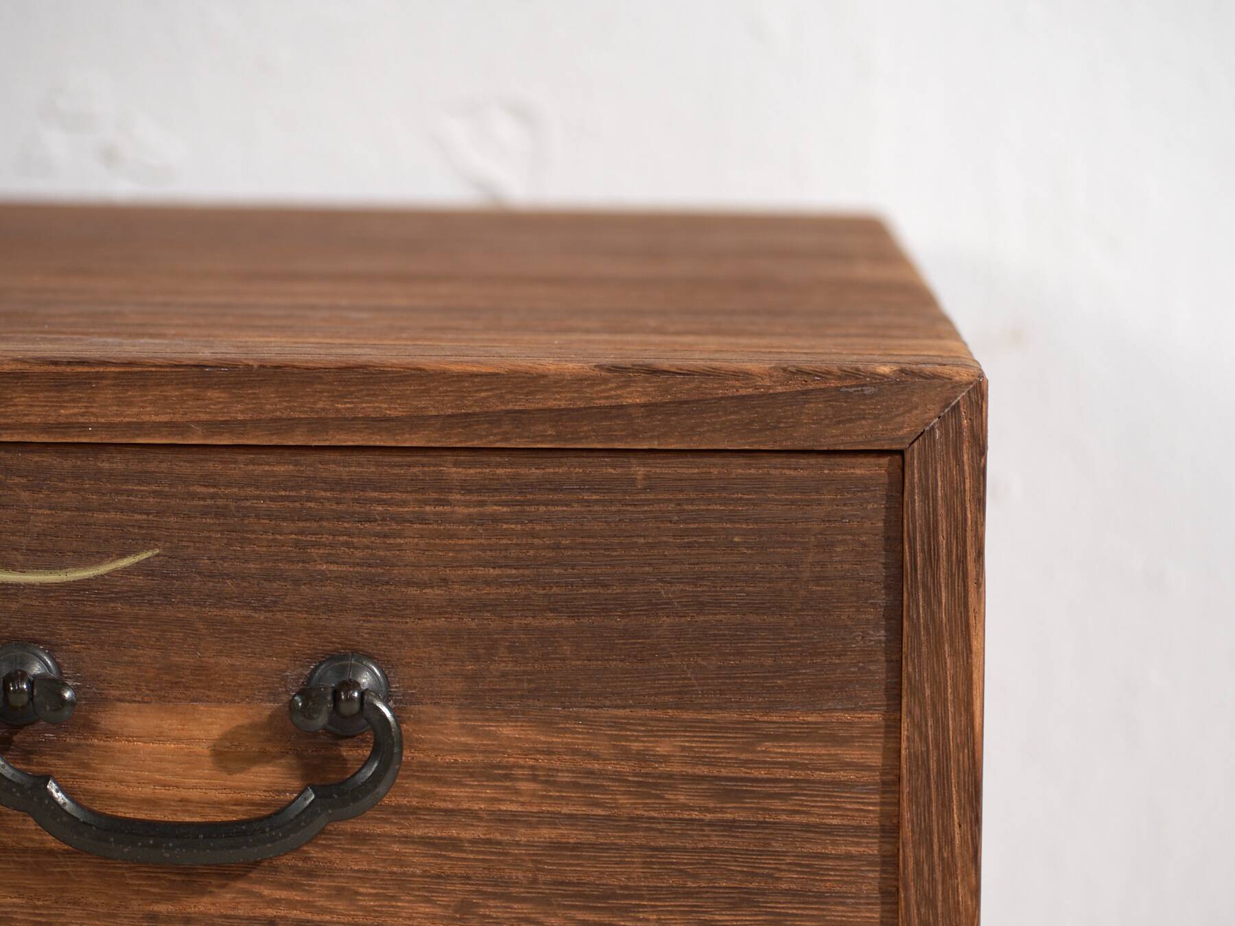 Small Japanese chest of drawers in paulownia – Showa period (c. 1950–1979)