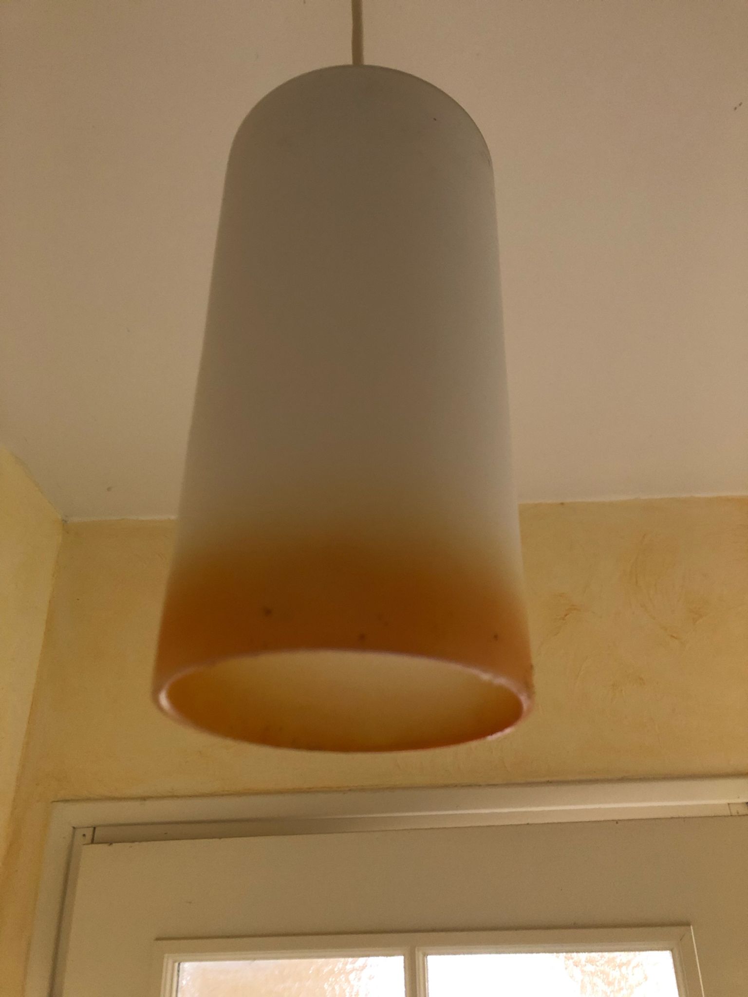 Glass tube suspension