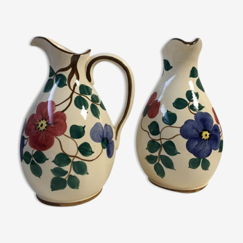 Paire de vases pichets avec bec verseur anse déco fleur numéroté