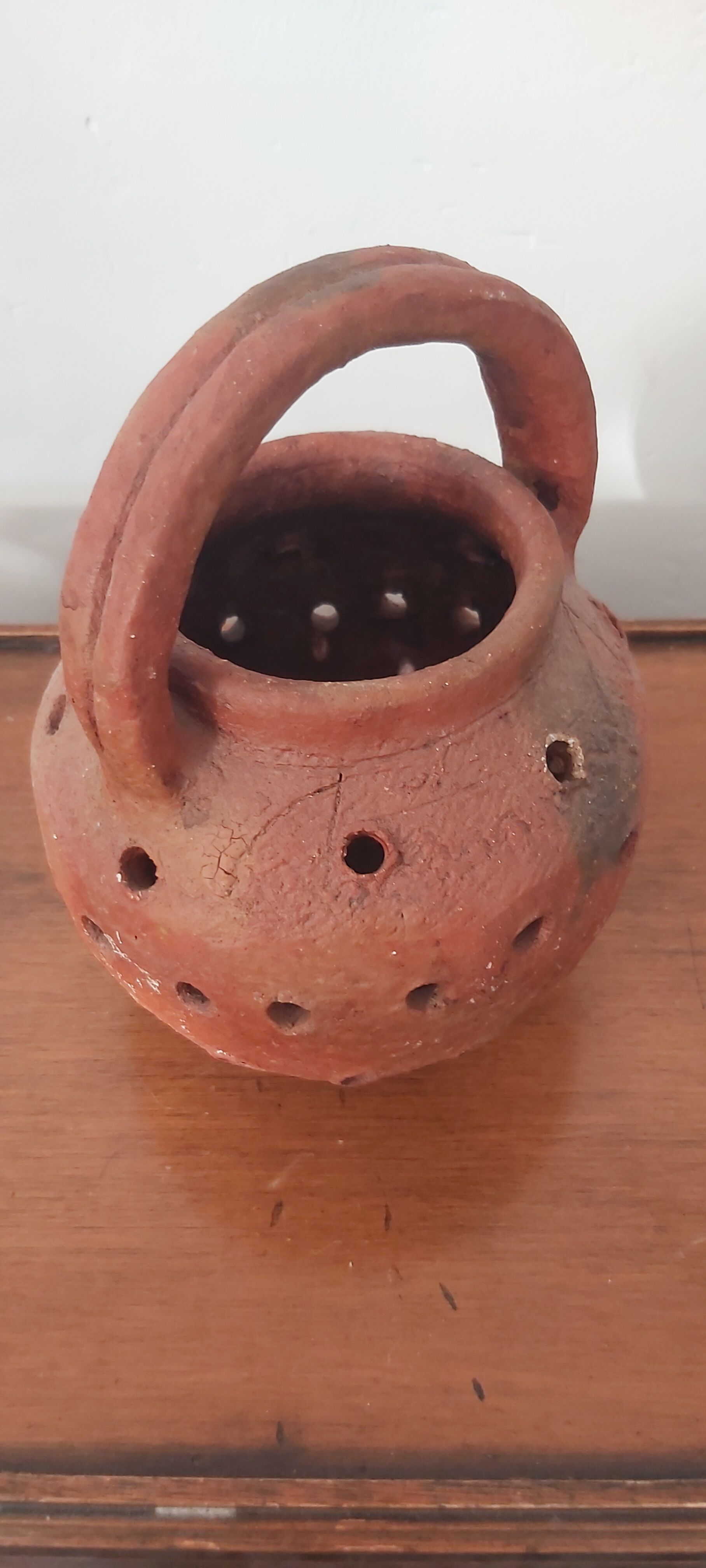 Terracotta pot / chestnut grill