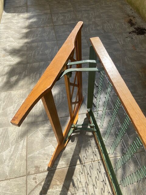 Single bed 1 person 70s