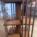 Bibliothèque tournante Sheraton Revival en orme et bois de satin