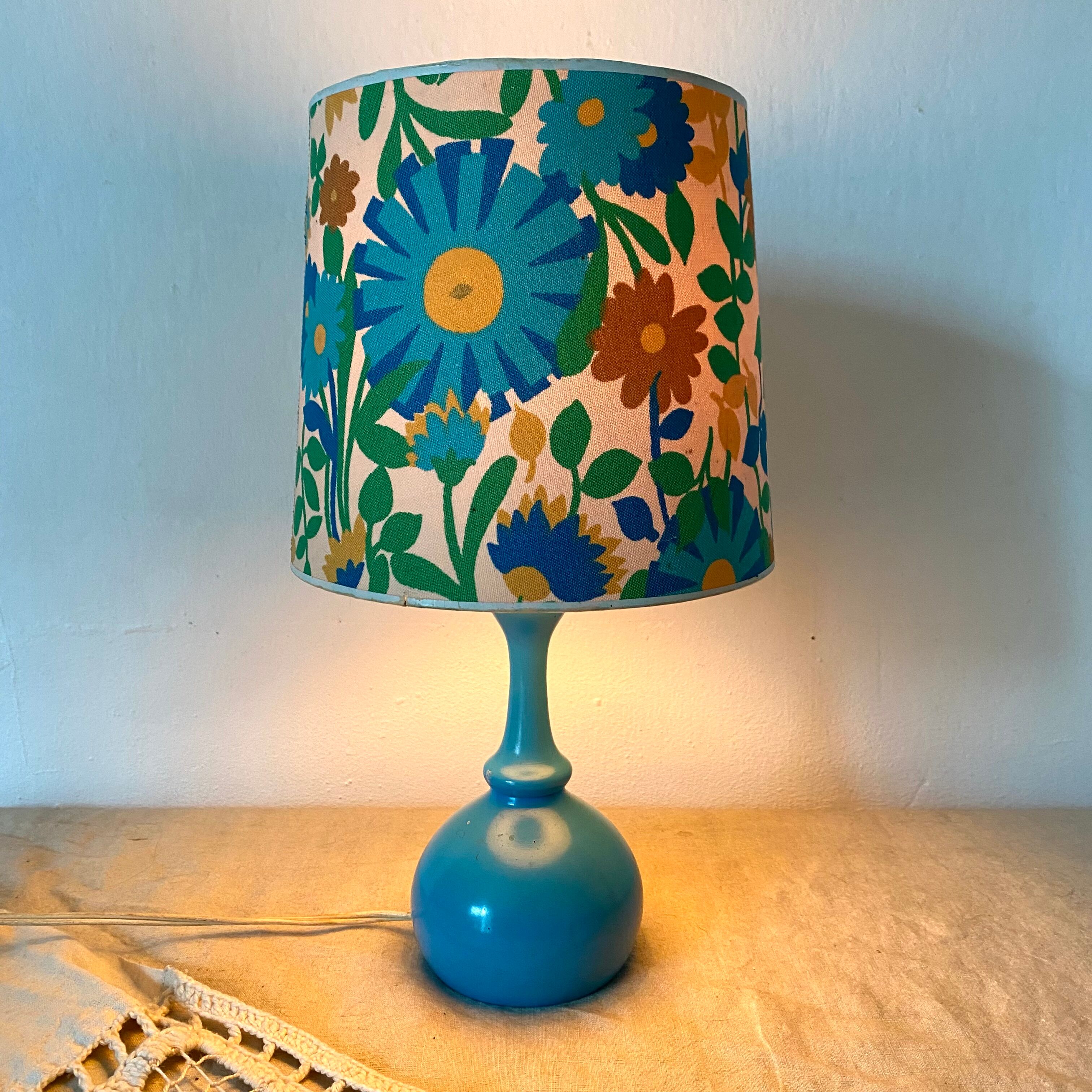 Vintage lamp flowers 70s